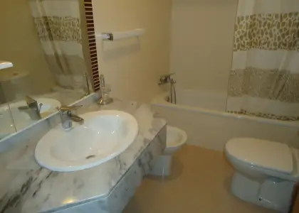 Alquiler de apartamento de un dormitorio en zona residencial planta baja en Manzanares