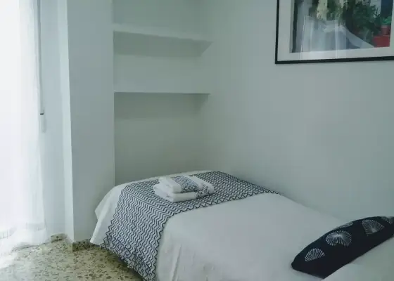 Alquiler de habitaciones en piso de 3 dormitorios para estudiantes en Granada