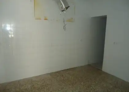 Alquiler de local de 250 metros cuadrados en Manzanares