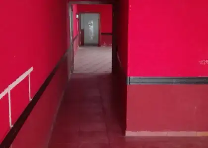 Casa en venta con dos locales para negocios en Manzanares