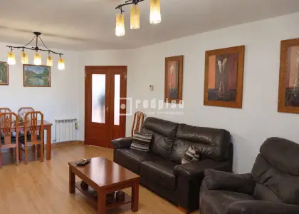 Chalet en venta en Alovera, Guadalajara en Alovera