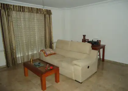 Duplex de 2 dormitorios seminuevo y amplio en Manzanares