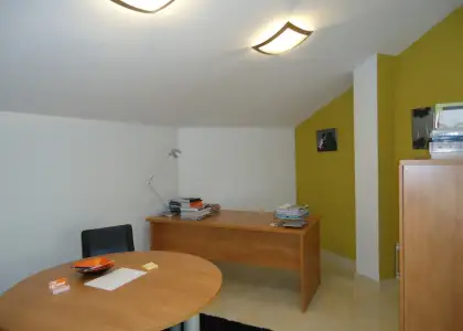 Duplex seminuevo centrico 2 dormitorios en Manzanares