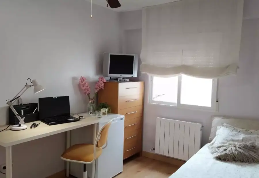 Habitación en piso compartido en Zaragoza en Zaragoza