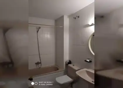 Habitación en un piso compartido de 4 habitaciones en alquiler en La Salut, gastos incluidos. en Barcelona