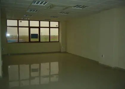 Local comercial de nueva construcción en alquiler en Manzanares