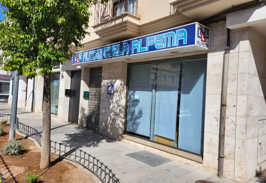 Local En Venta Calle García Pavón, Tomelloso en Tomelloso