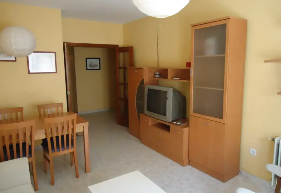 Piso de 2 dormitorios amueblado y reformado en Manzanares