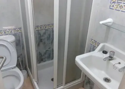 Piso de 3 dormitorios. Amueblado. en Manzanares