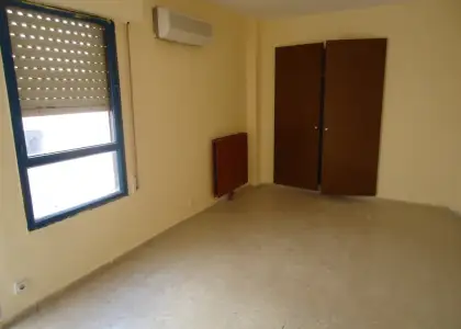 Piso de 3 dormitorios. Centrico. Con garaje. en Manzanares