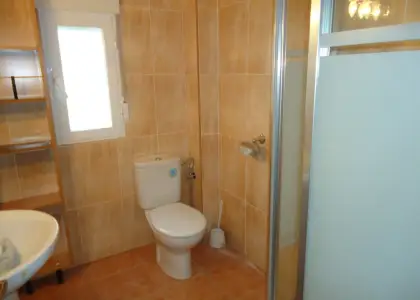 Piso de 3 dormitorios. Semiamueblado. en Manzanares