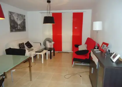 Piso de 3 dormitorios. Seminuevo. Semiamueblado. en Manzanares