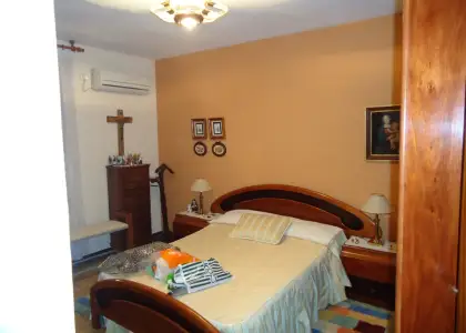 Piso de 3 dormitorios. Totalmente centrico. en Manzanares
