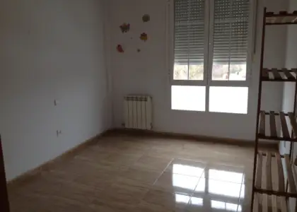 Piso en venta seminuevo con plaza de garaje en Manzanares
