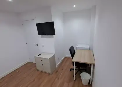 Se alquila habitación en piso compartido de 4 habitaciones en La Creu del Grau, solo chicas en Valencia