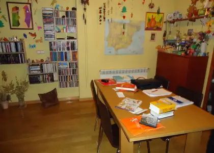 Se vende casa adosada de cinco dormitorios reformada cercana al centro en Manzanares