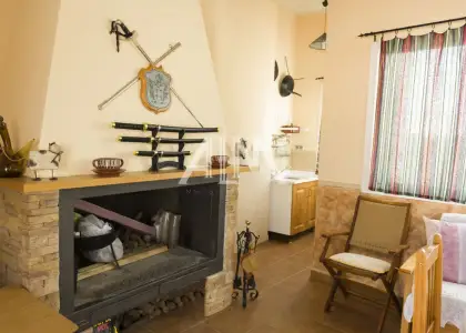 Se vende casa para derribo o reforma en zona castillo en Manzanares