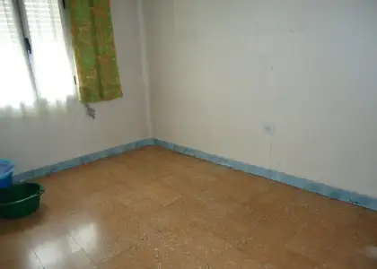 Se vende piso centrico de cuatro dormitorios en Manzanares