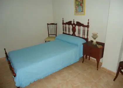 Se vende piso con cuatro dormitorios y garaje en zona centro en Manzanares