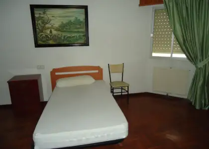 Se vende piso de cuatro dormitorios en buen estado en Manzanares