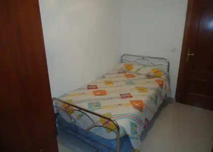 Se vende piso de tres dormitorios en zona centro con garaje en Manzanares
