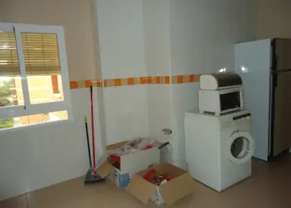 Se vende piso de tres dormitorios reformado en buena zona. en Manzanares