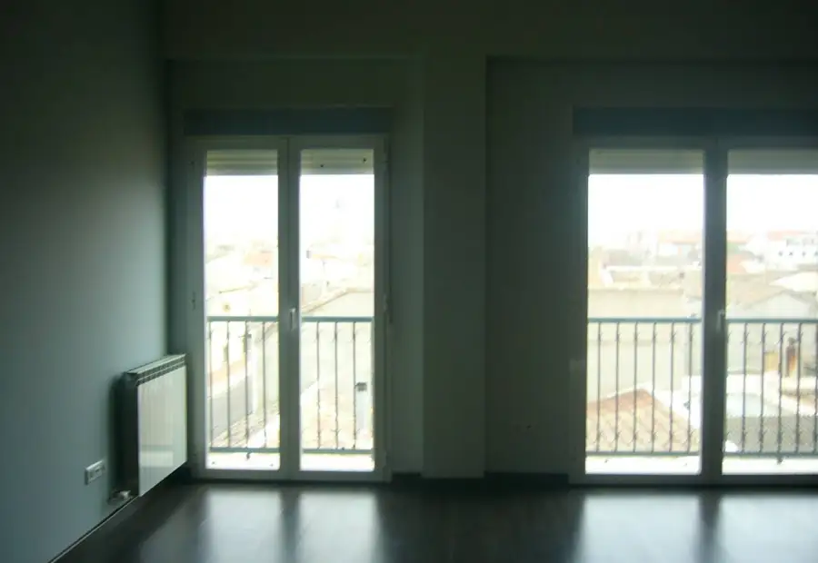 se vende piso nuevo duplex muy luminoso en Manzanares