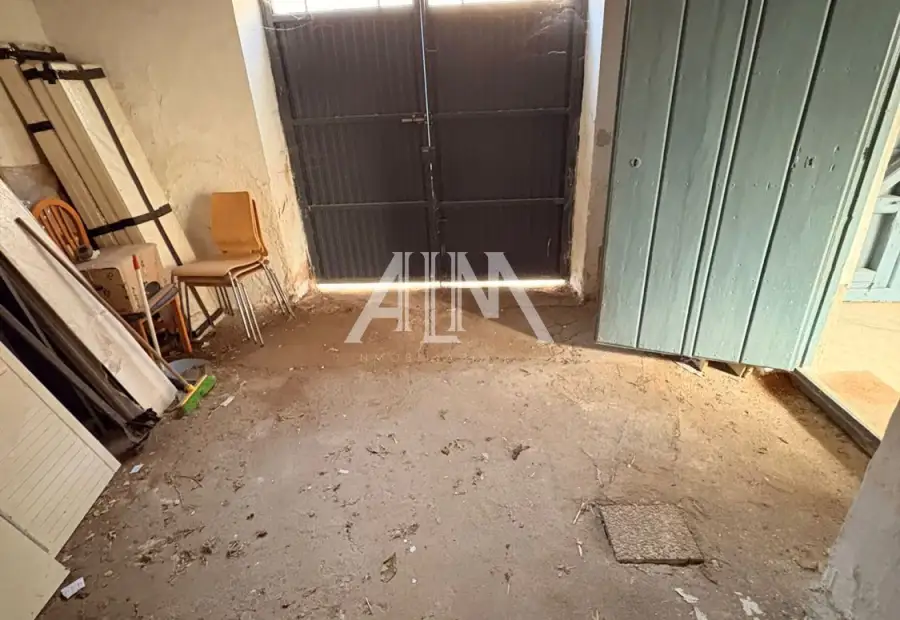 Se vende solar en zona centro en Manzanares