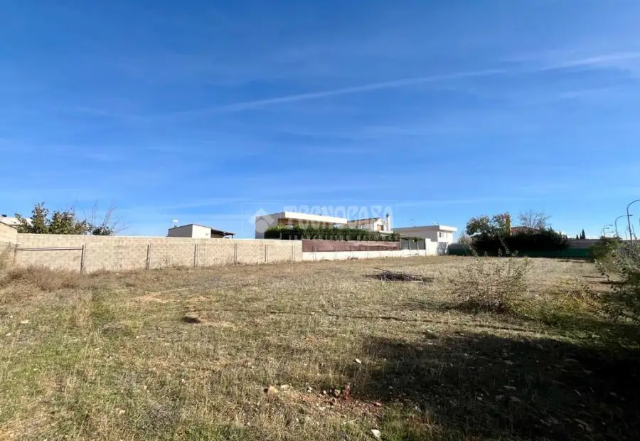 Terrenos en venta en Valdepeñas - Valdepeñas, 75.000 €, 538 m2, ref. 641854 en Valdepeñas