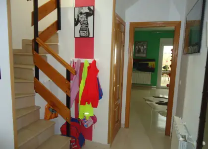 Venta de adosado con patio en zona del rio muy bonito y luminoso en Manzanares