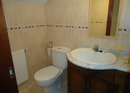 Venta de adosado de tres dormitorios en zona residencial en Manzanares