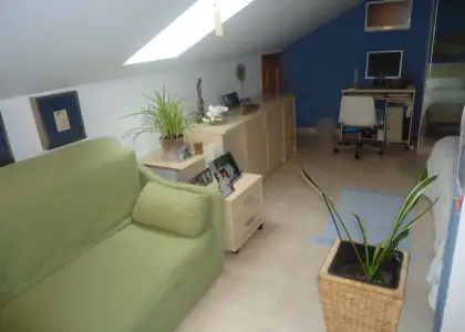 Venta de adosado en zona residencial con piscina comunitaria en Manzanares