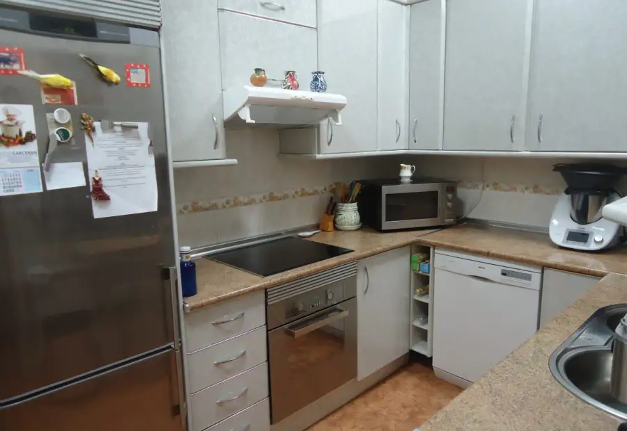 Venta de casa de dos plantas en divina pastora en Manzanares