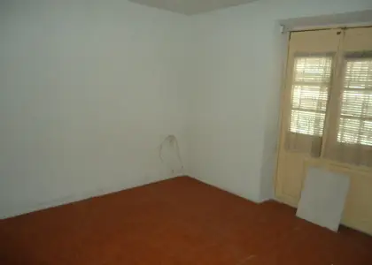 Venta de casa de vecinos en zona centro-altagracia en Manzanares