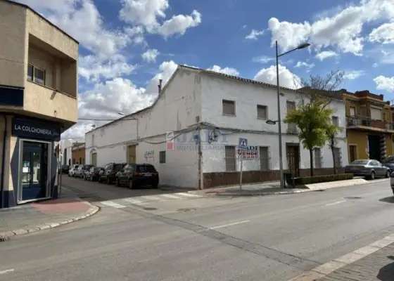 venta de casa en Valdepeñas, AVDA GREGORIO PRIETO