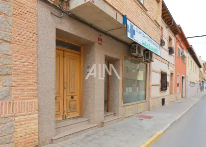 Venta de cochera en Calle Matadero en Manzanares