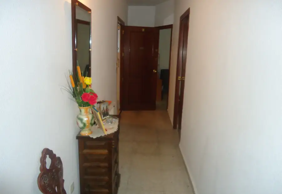 Venta de piso de cuatro dormitorios en el centro en Manzanares