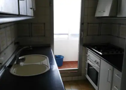 Venta de piso de cuatro dormitorios en planta baja con garaje en Manzanares