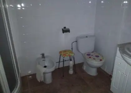 Venta de piso de cuatro dormitorios y dos baños en el centro en Manzanares