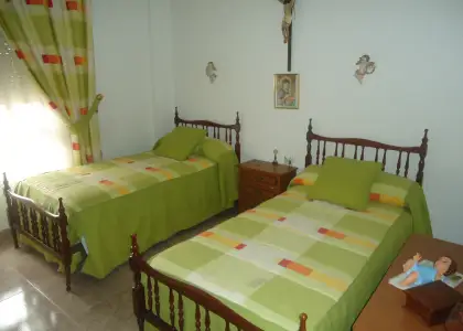 Venta de piso de cuatro dormitorios y dos baños en el centro en Manzanares