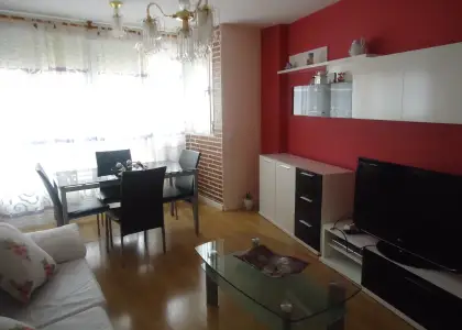 Venta de piso de tres dormitorios amueblado totalmente centrico en Manzanares