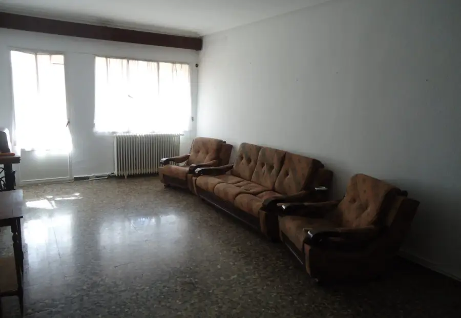 Venta de piso de tres dormitorios en zona muy centrica al lado del ayuntamiento en Manzanares