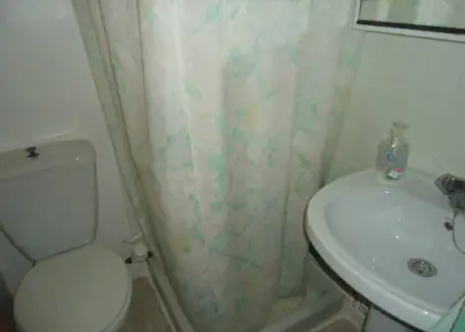 Venta de piso de tres dormitorios, sin ascensor ni garaje en Manzanares