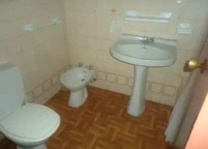 Venta de piso de tres dormitorios y un baño muy luminoso en Manzanares