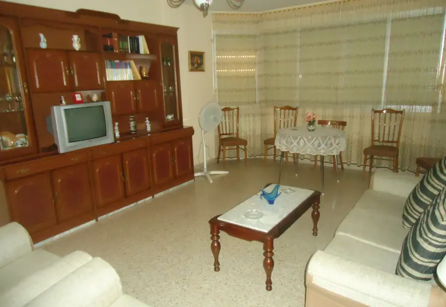Venta de piso de tres dormtorios y un baño en nuevo Manzanares en Manzanares