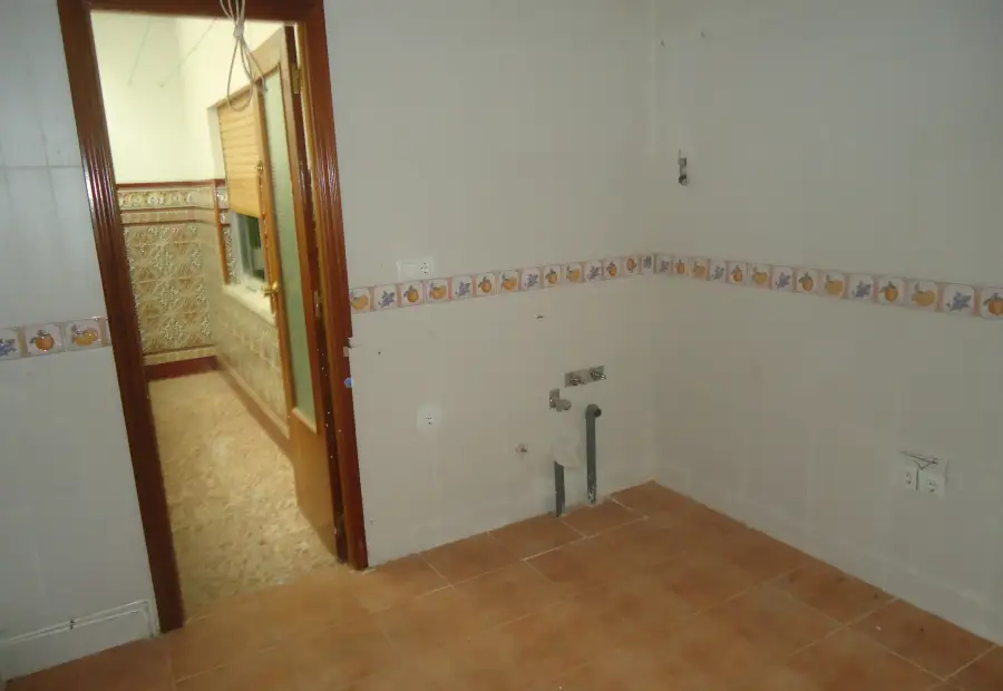 Venta de piso en planta baja de tres dormitorios en divina pastora en Manzanares