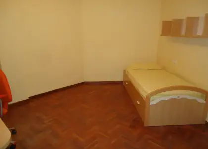 Venta de piso en planta baja de tres dormitorios y dos baños en Manzanares