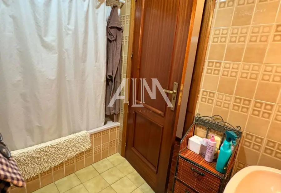 Venta de Plaza de Garaje Calle Ramon y Cajal en Manzanares