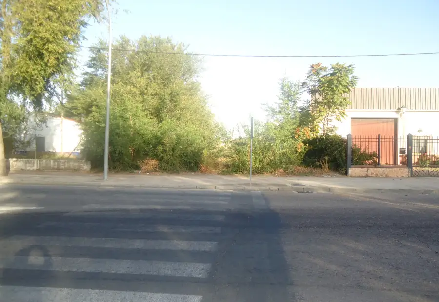 Venta de suelo industrial en Manzanares